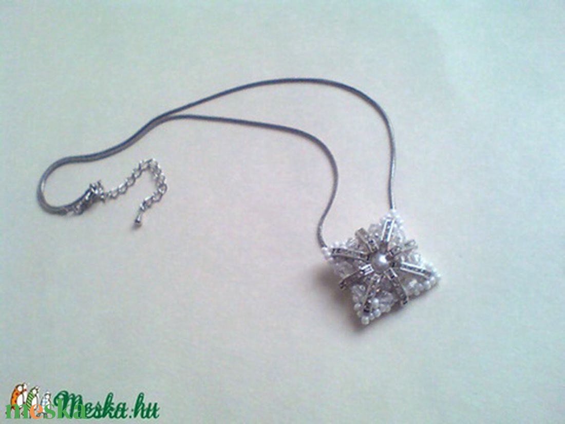  Finom elegancia medál - ékszer - nyaklánc - medálos nyaklánc - Meska.hu