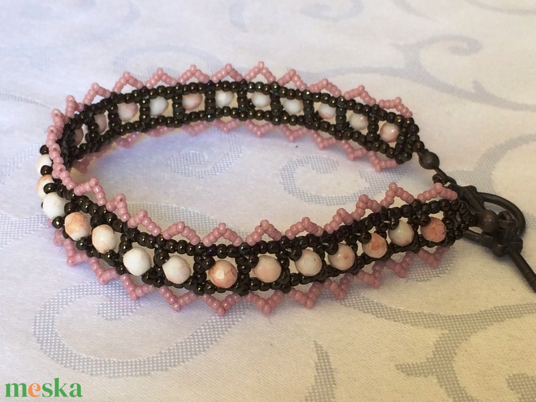 Rózsás romantika karkötő - ékszer - karkötő - gyöngyös karkötő - Meska.hu