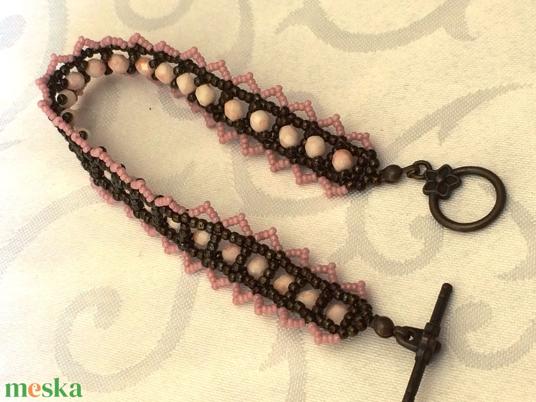 Rózsás romantika karkötő - ékszer - karkötő - gyöngyös karkötő - Meska.hu