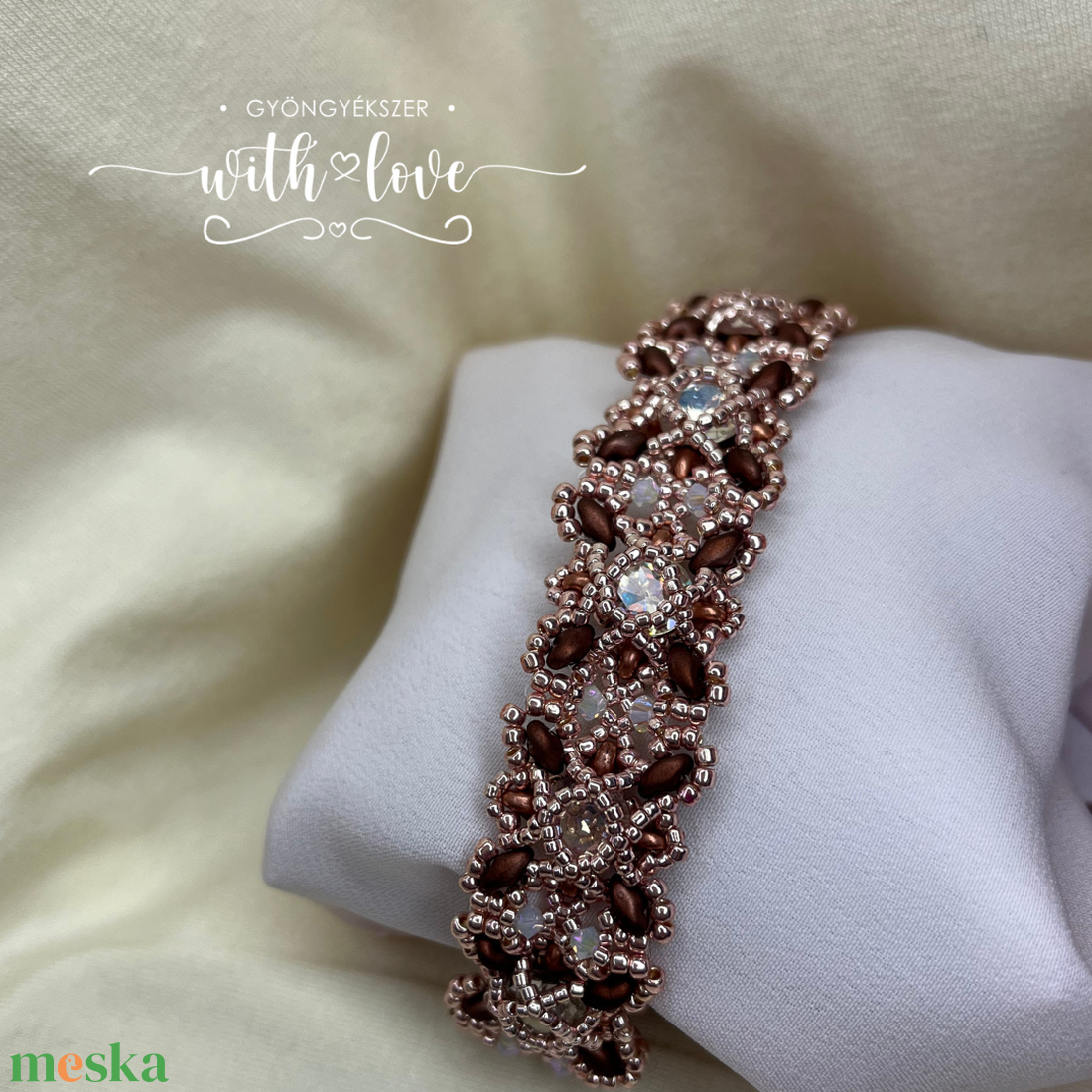 Pezsgő színű karkötő - ékszer - karkötő - gyöngyös karkötő - Meska.hu