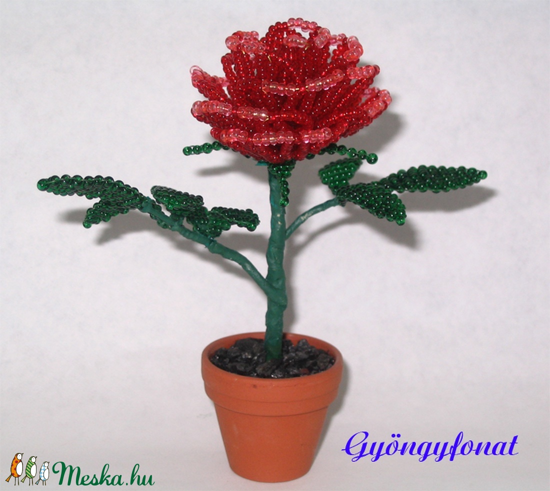 Piros rózsa gyöngyből, cserepes dísz -  - Meska.hu