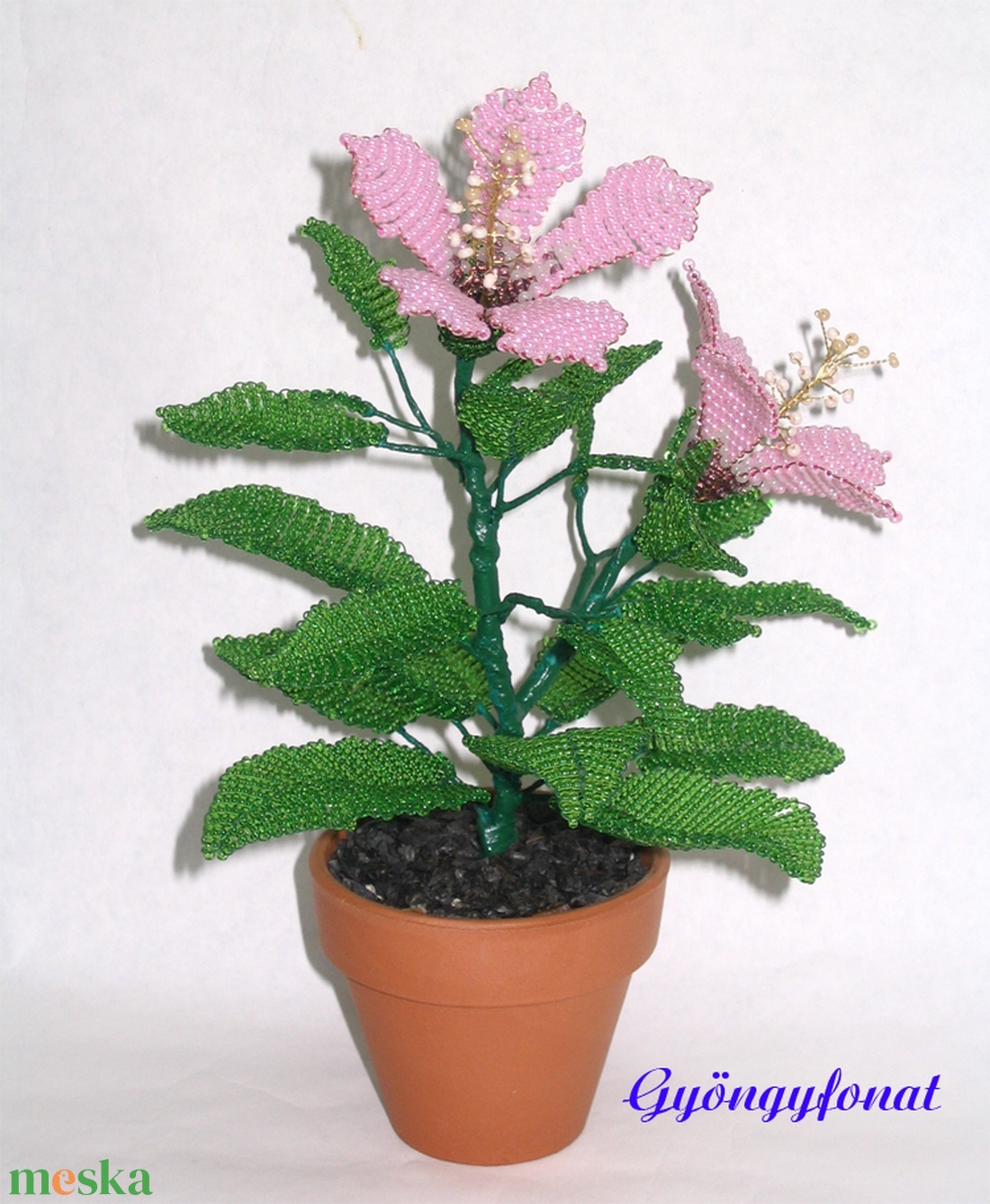 Hibiszkusz gyöngyből, asztaldísz - otthon & életmód - dekoráció - Meska.hu Hibiszkusz gyöngyből, asztaldísz - otthon & életmód - dekoráció - Meska.hu