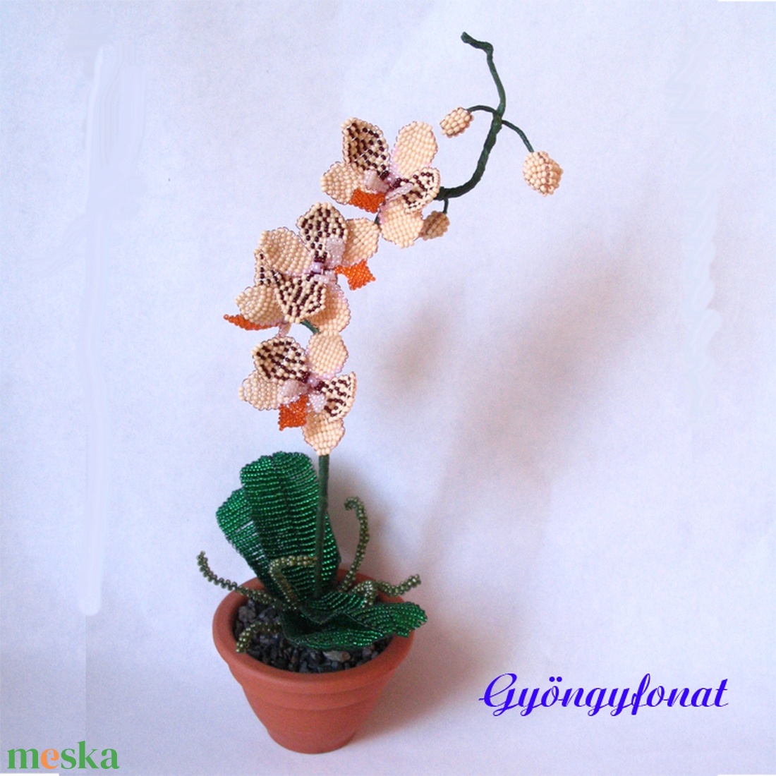 Orchidea gyöngyből; virág cserépben - otthon & életmód - dekoráció - asztal és polc dekoráció - asztaldísz - Meska.hu Orchidea gyöngyből; virág cserépben - otthon & életmód - dekoráció - asztal és polc dekoráció - asztaldísz - Meska.hu