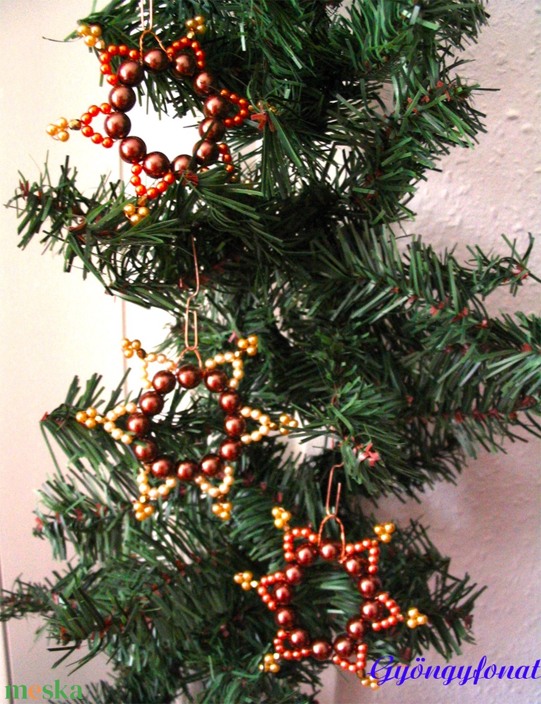 Karácsonyfa dísz gyöngyből  - karácsony - karácsonyi lakásdekoráció - karácsonyfadíszek - Meska.hu