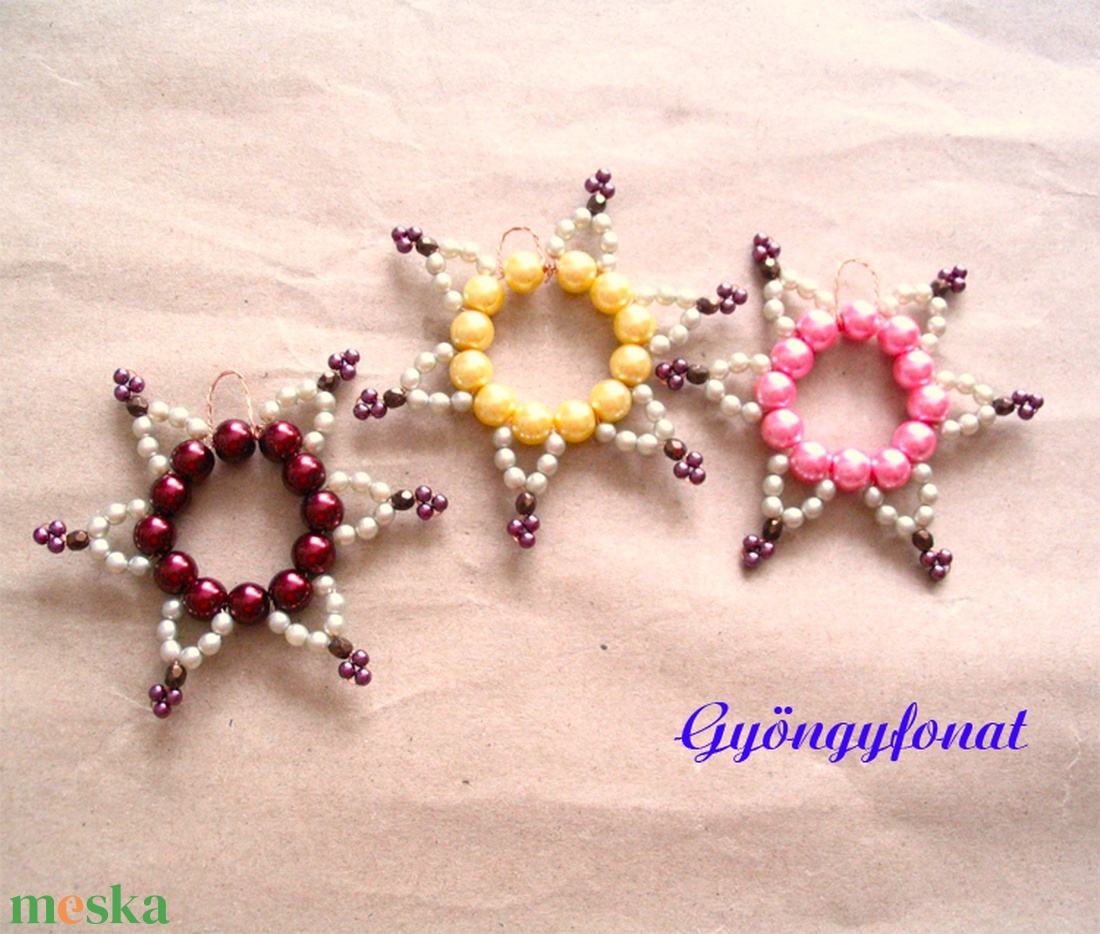 Karácsonyfa dísz - gyöngyből  - karácsony - karácsonyi lakásdekoráció - karácsonyfadíszek - Meska.hu