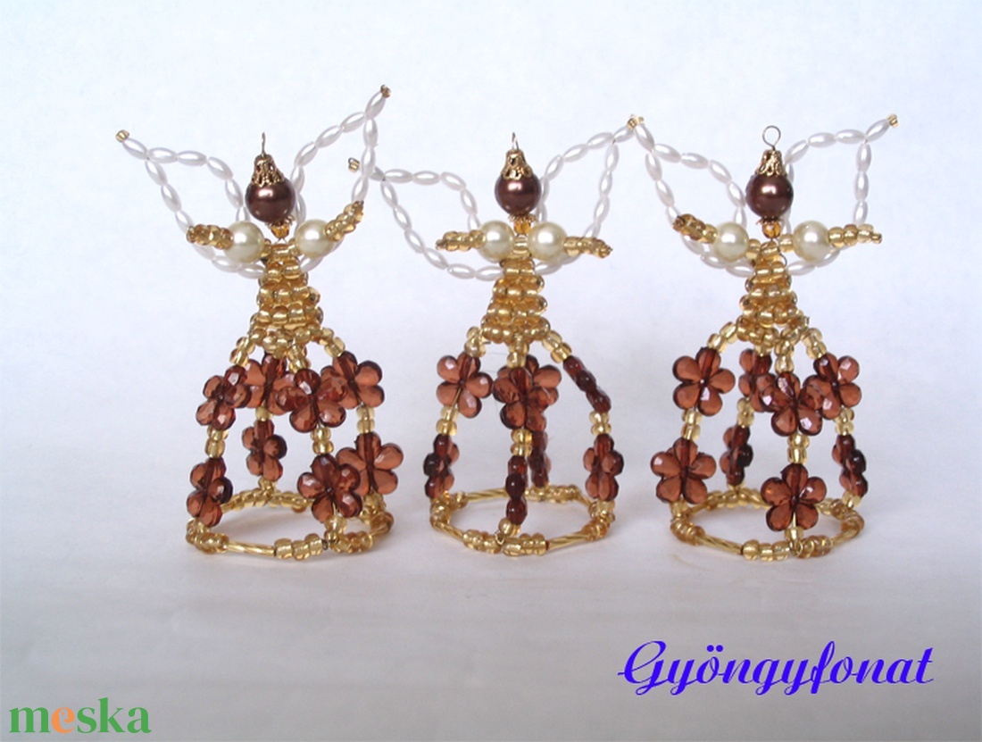 Angyalka, karácsonyfadísz - gyöngyből - karácsony - karácsonyi lakásdekoráció - karácsonyfadíszek - Meska.hu