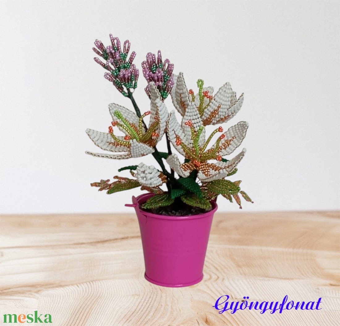 Liliom gyöngyből, vödörben - otthon & életmód - dekoráció - virágdísz és tartó - csokor & virágdísz - Meska.hu