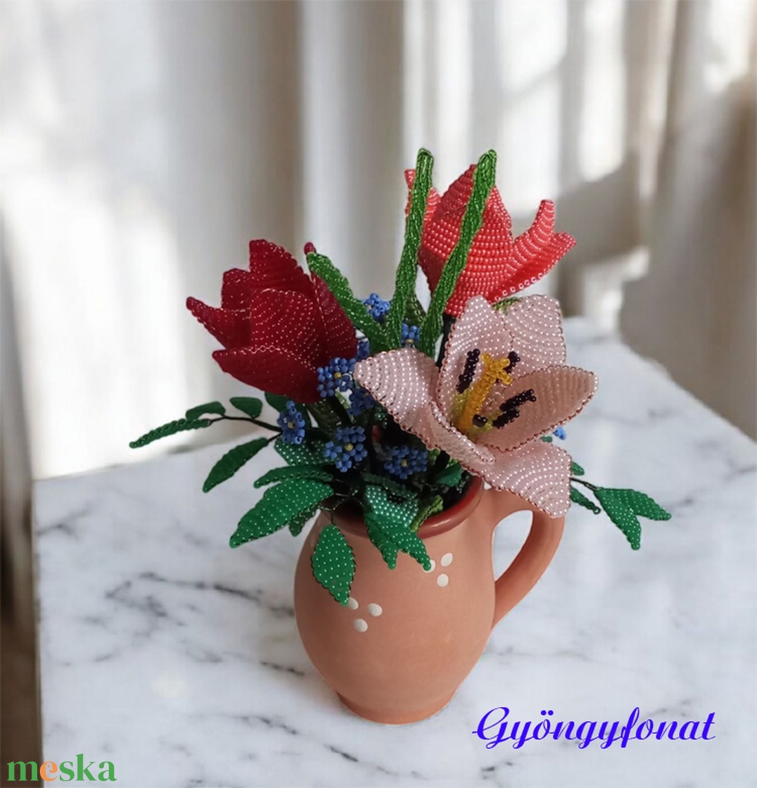 Tulipán gyöngyből, asztaldísz, lakásdekoráció - otthon & életmód - dekoráció - asztal és polc dekoráció - asztaldísz - Meska.hu