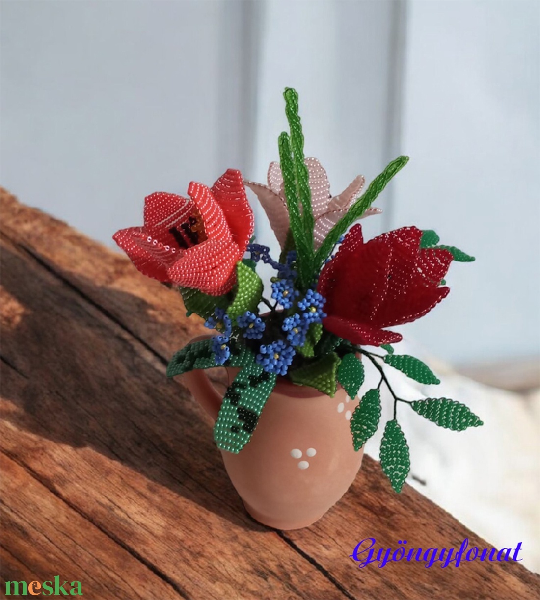 Tulipán gyöngyből, asztaldísz, lakásdekoráció - otthon & életmód - dekoráció - asztal és polc dekoráció - asztaldísz - Meska.hu