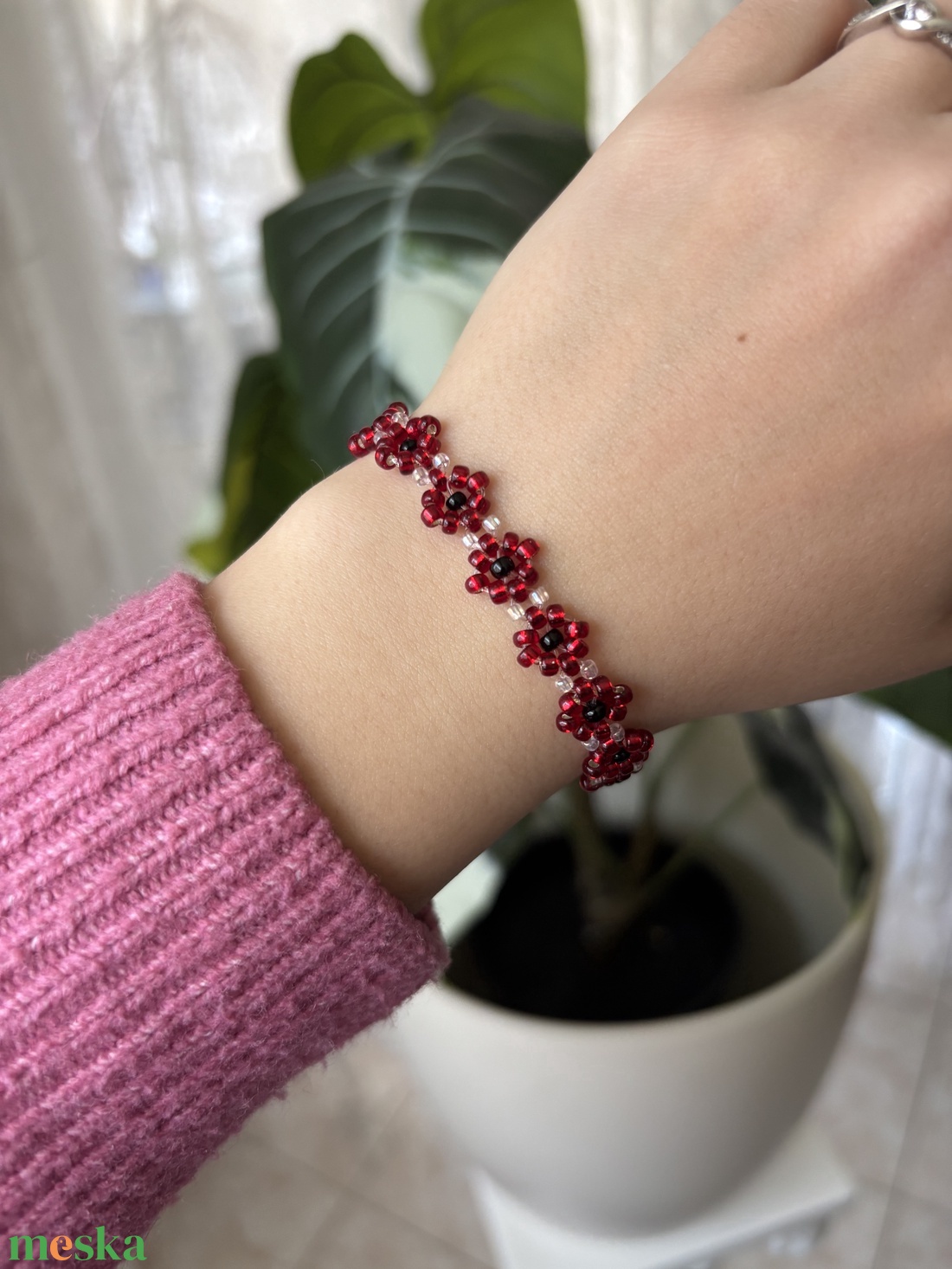 � Vérvörös pipacsos gyöngy karkötő - ékszer - karkötő - gyöngyös karkötő - Meska.hu