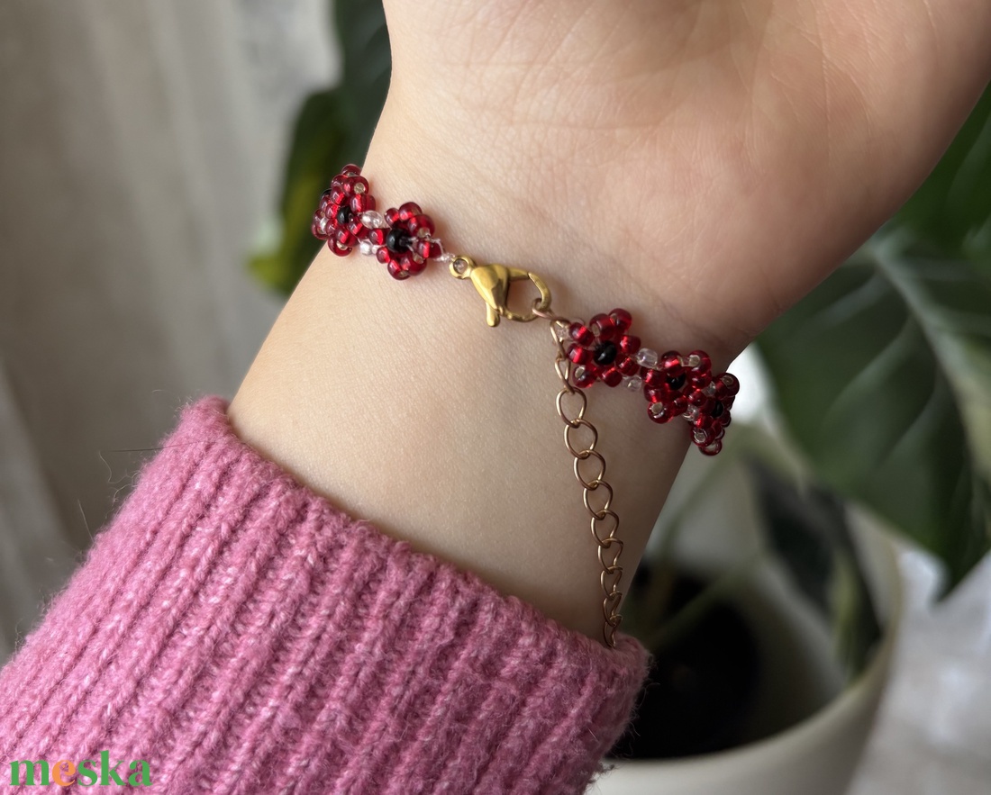 � Vérvörös pipacsos gyöngy karkötő - ékszer - karkötő - gyöngyös karkötő - Meska.hu