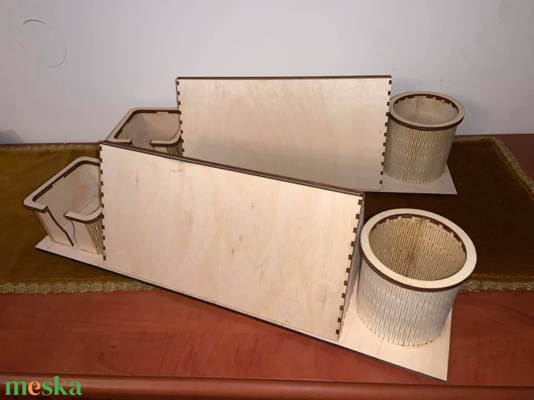 Naptártartó - otthon & életmód - dekoráció - asztal és polc dekoráció - asztaldísz - Meska.hu