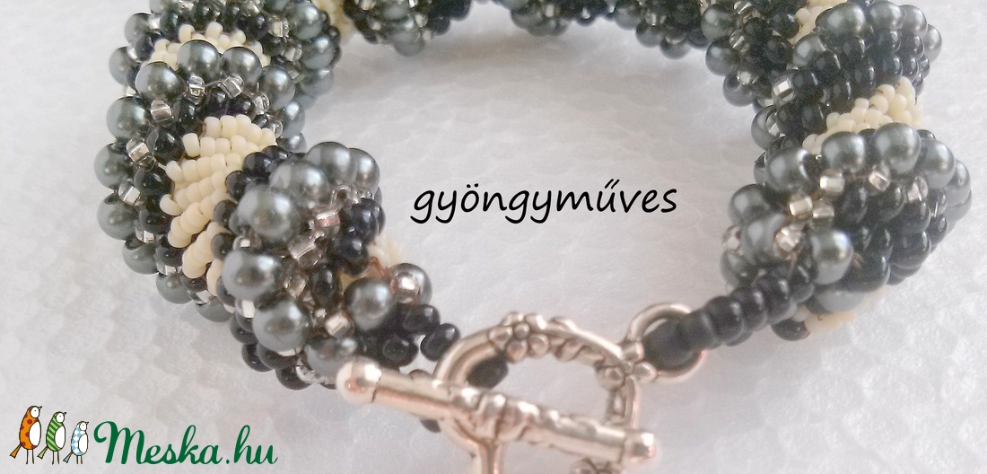 -20% fekete ezüstkristályos Cellini karkötő, peyote, gyöngy karkötő, gyöngy ékszer, - - Meska.hu -20% fekete ezüstkristályos Cellini karkötő, peyote, gyöngy karkötő, gyöngy ékszer, - - Meska.hu