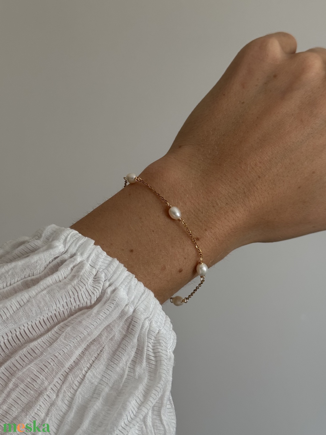 5 gyöngyös édesvízi gyöngy karkötő � nemesacél, arany vagy ezüst színben - ékszer - karkötő - gyöngyös karkötő - Meska.hu