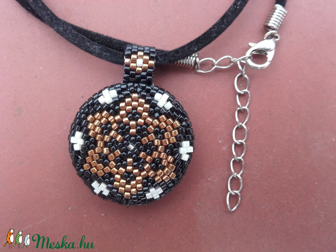 Arany-fekete-ezüst 2 az 1-ben mandala medál bársony nyakláncon -  - Meska.hu
