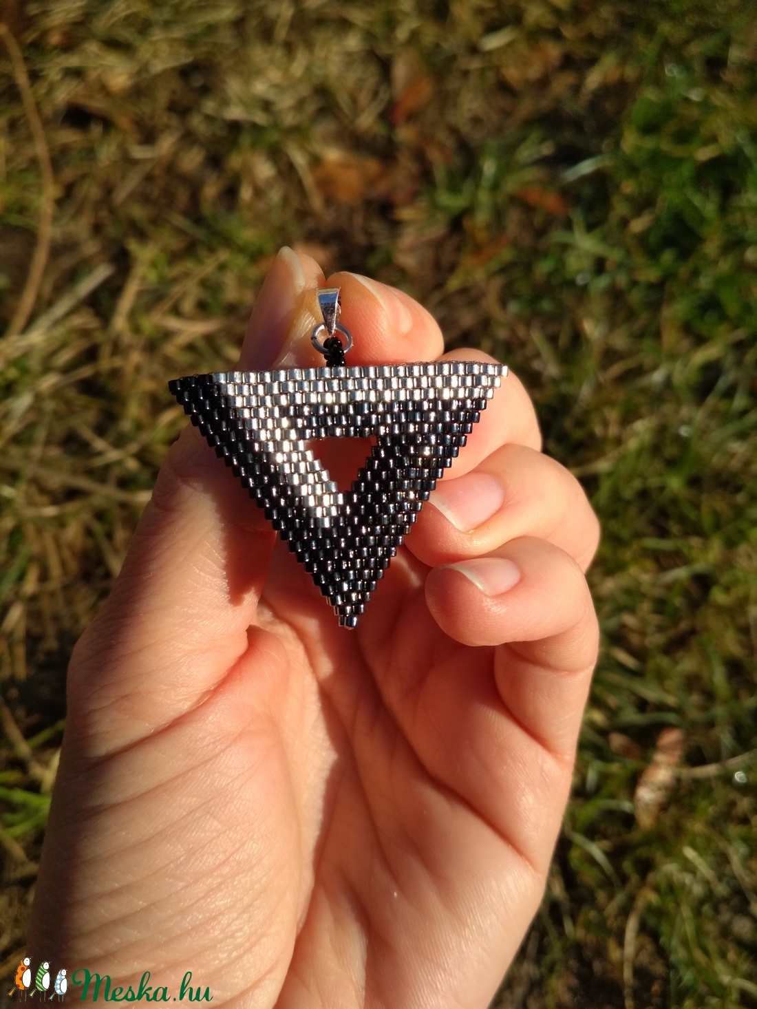 Duplán fűzött Penrose-háromszög medál  -  - Meska.hu