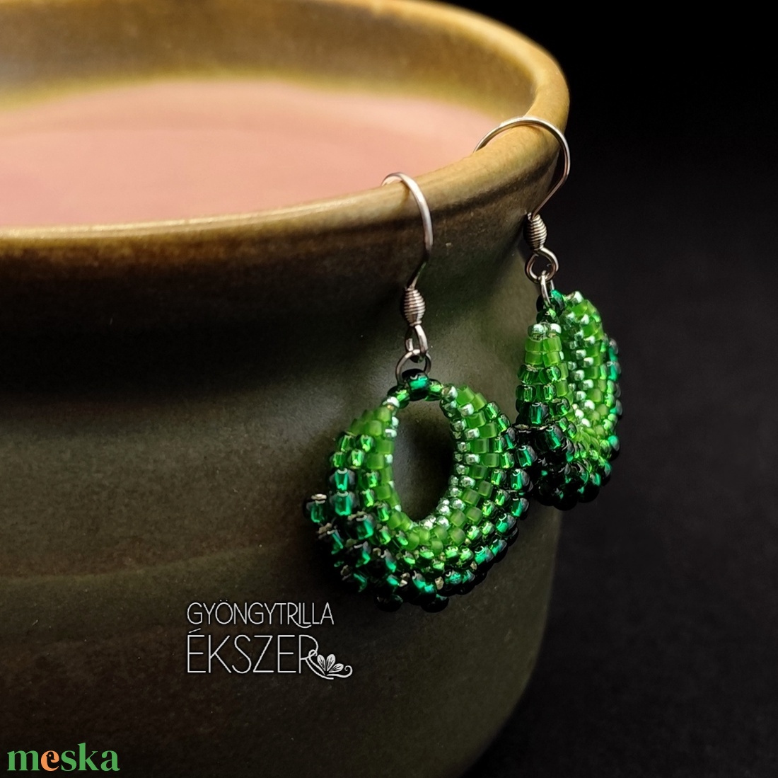 Zöld kosárka fülbevaló - ékszer - fülbevaló - lógó fülbevaló - Meska.hu