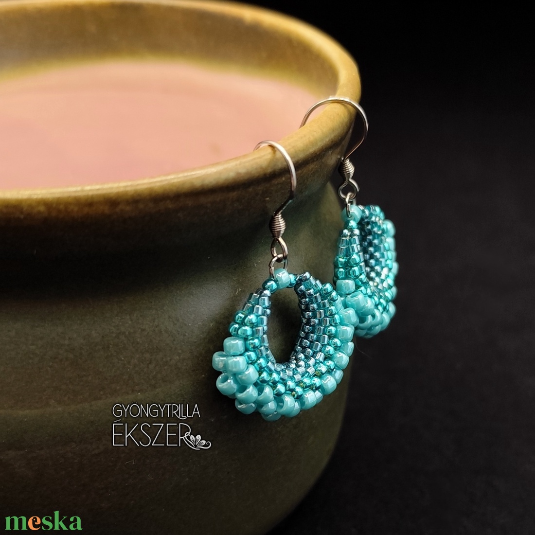Világos türkiz kosárka fülbevaló - ékszer - fülbevaló - lógó fülbevaló - Meska.hu