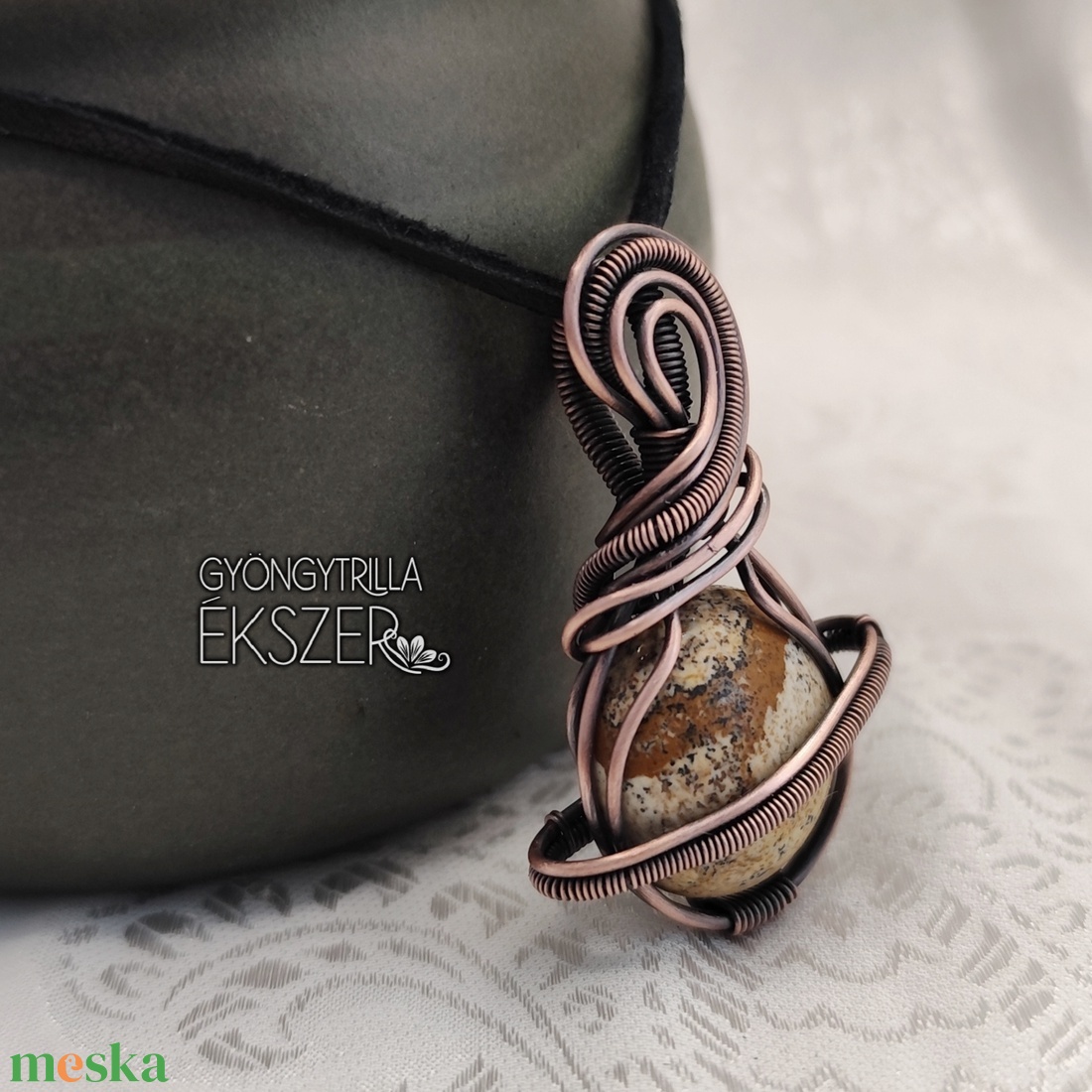 Tájképjáspis bolygó medál antikolt vörösréz befoglalással - ékszer - nyaklánc - medál - Meska.hu