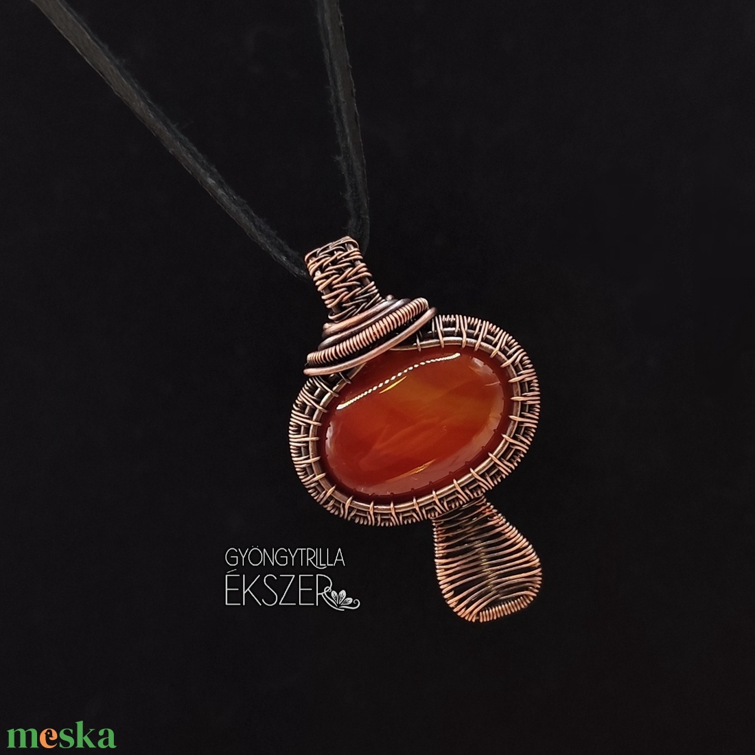 Malachit gomba medál antikolt vörösréz befoglalással - ékszer - nyaklánc - medál - Meska.hu