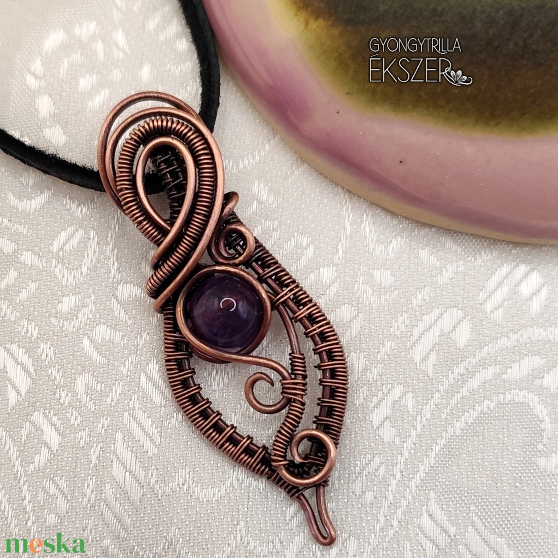 Ametiszt ásványgyöngyös antikolt rézdrót medál  - ékszer - nyaklánc - medál - Meska.hu
