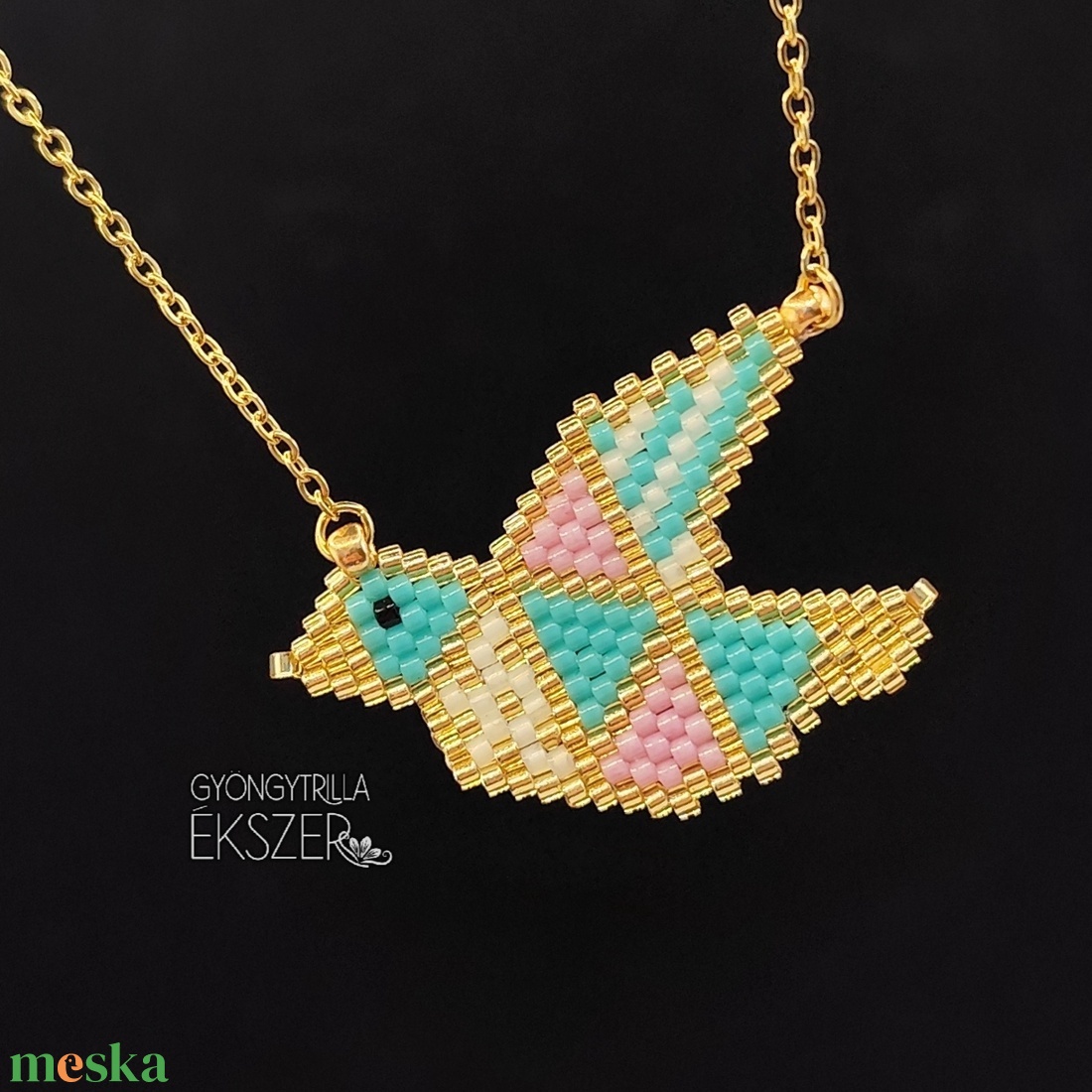 Pasztell madárka gyöngyfűzött nyaklánc  - ékszer - nyaklánc - medálos nyaklánc - Meska.hu