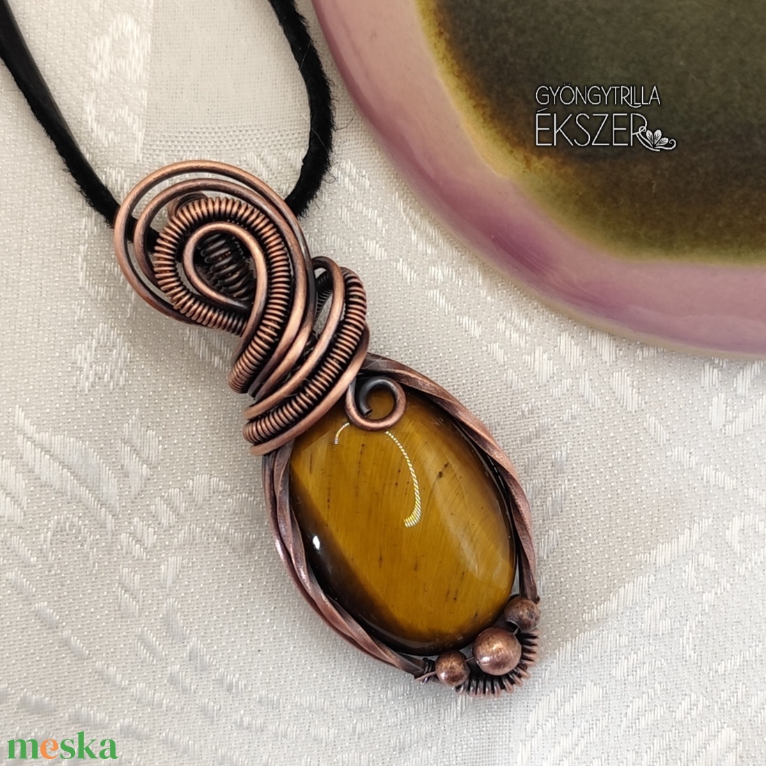 Tigrisszem medál antikolt vörösréz befoglalással - ékszer - nyaklánc - medál - Meska.hu