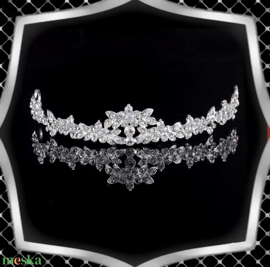 Esküvői, menyasszonyi, alkalmi ékszer szett+tiara ES-SZ35 - esküvő - ékszer - ékszerszett - Meska.hu Esküvői, menyasszonyi, alkalmi ékszer szett+tiara ES-SZ35 - esküvő - ékszer - ékszerszett - Meska.hu