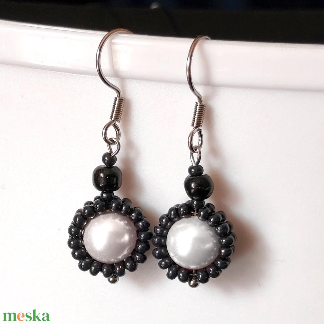 Ékszerek-fülbevalók: Swarovski gyöngy fülbevaló SF-02-SW-11 több színben - ékszer - fülbevaló - lógó fülbevaló - Meska.hu