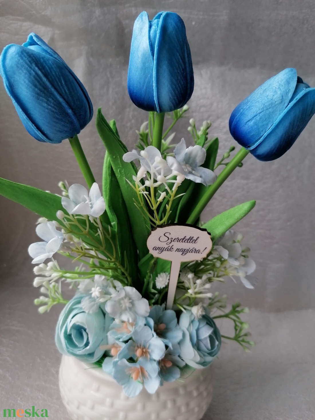 Virág kompozíció élethű gumi tulipánból - otthon & életmód - dekoráció - virágdísz és tartó - csokor & virágdísz - Meska.hu Virág kompozíció élethű gumi tulipánból - otthon & életmód - dekoráció - virágdísz és tartó - csokor & virágdísz - Meska.hu
