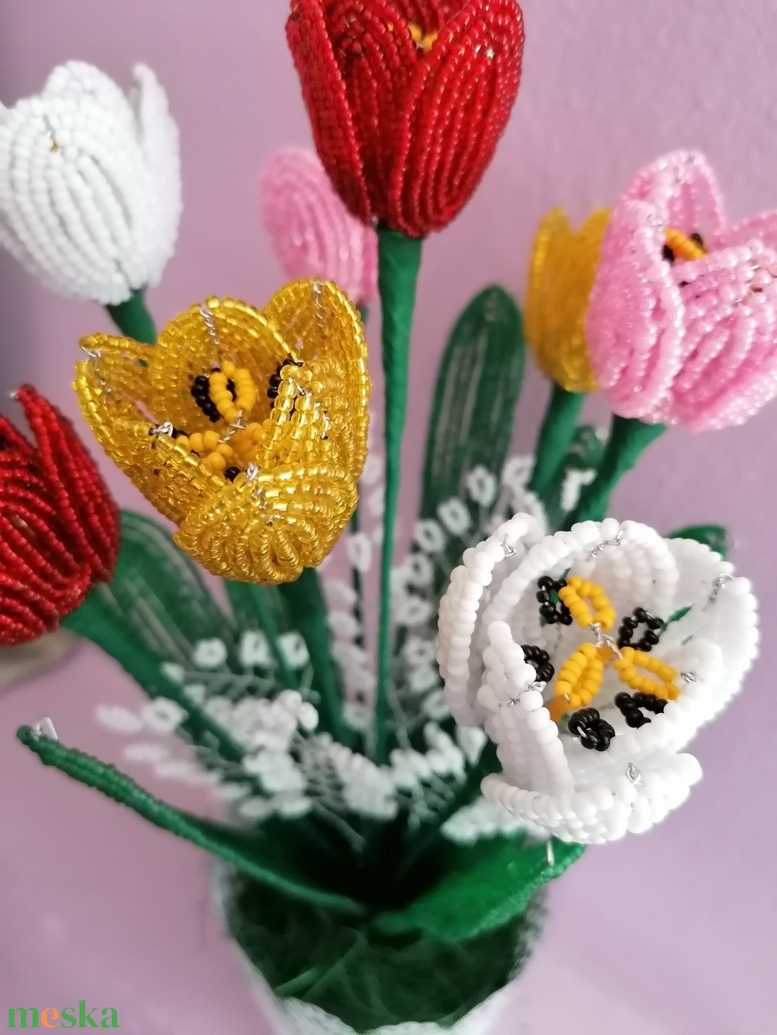 Gyöngyből készült tulipáncsokor - otthon & életmód - dekoráció - virágdísz és tartó - csokor & virágdísz - Meska.hu Gyöngyből készült tulipáncsokor - otthon & életmód - dekoráció - virágdísz és tartó - csokor & virágdísz - Meska.hu