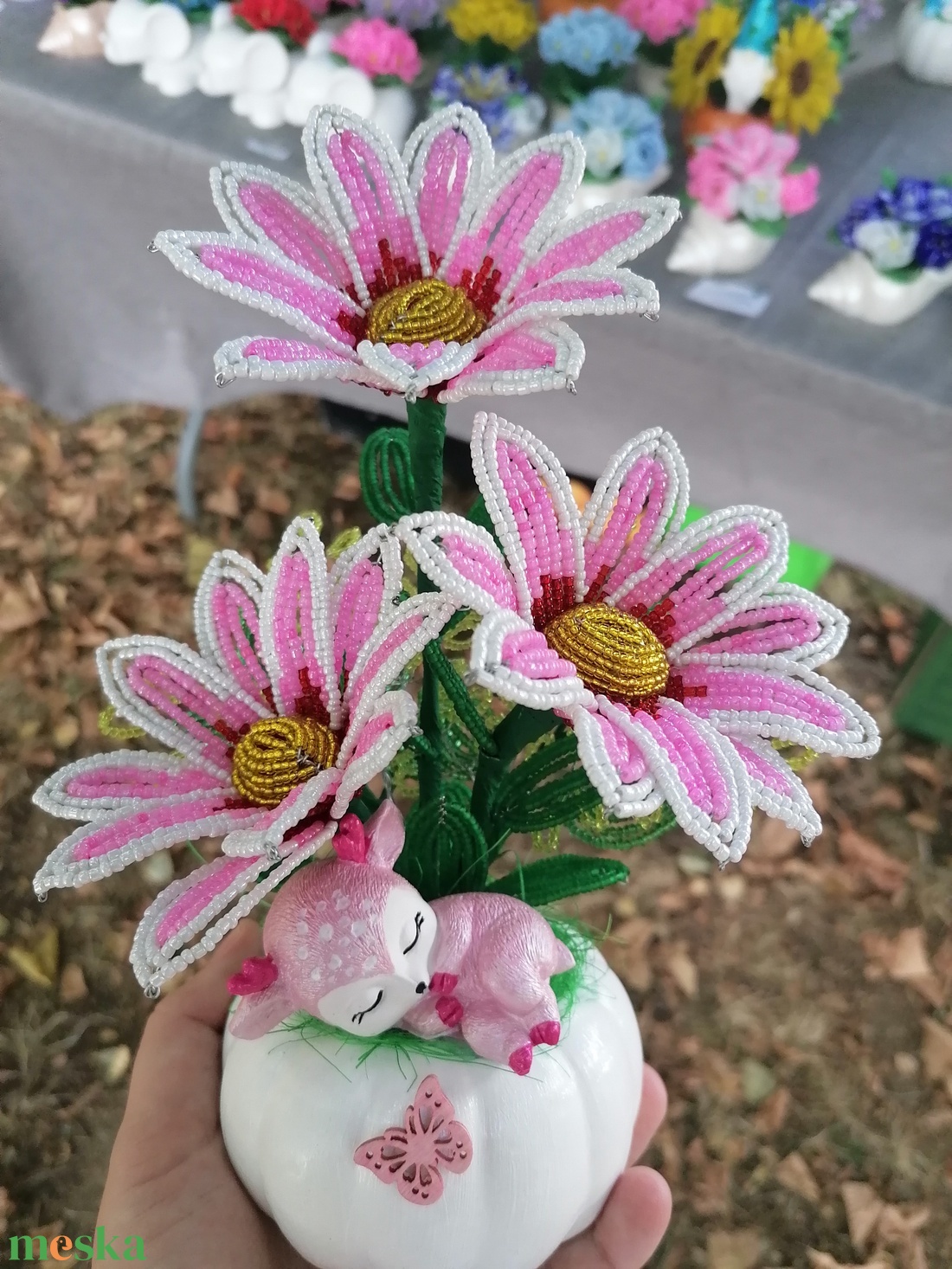 Gyöngyből készült virág őzikével  - otthon & életmód - dekoráció - Meska.hu