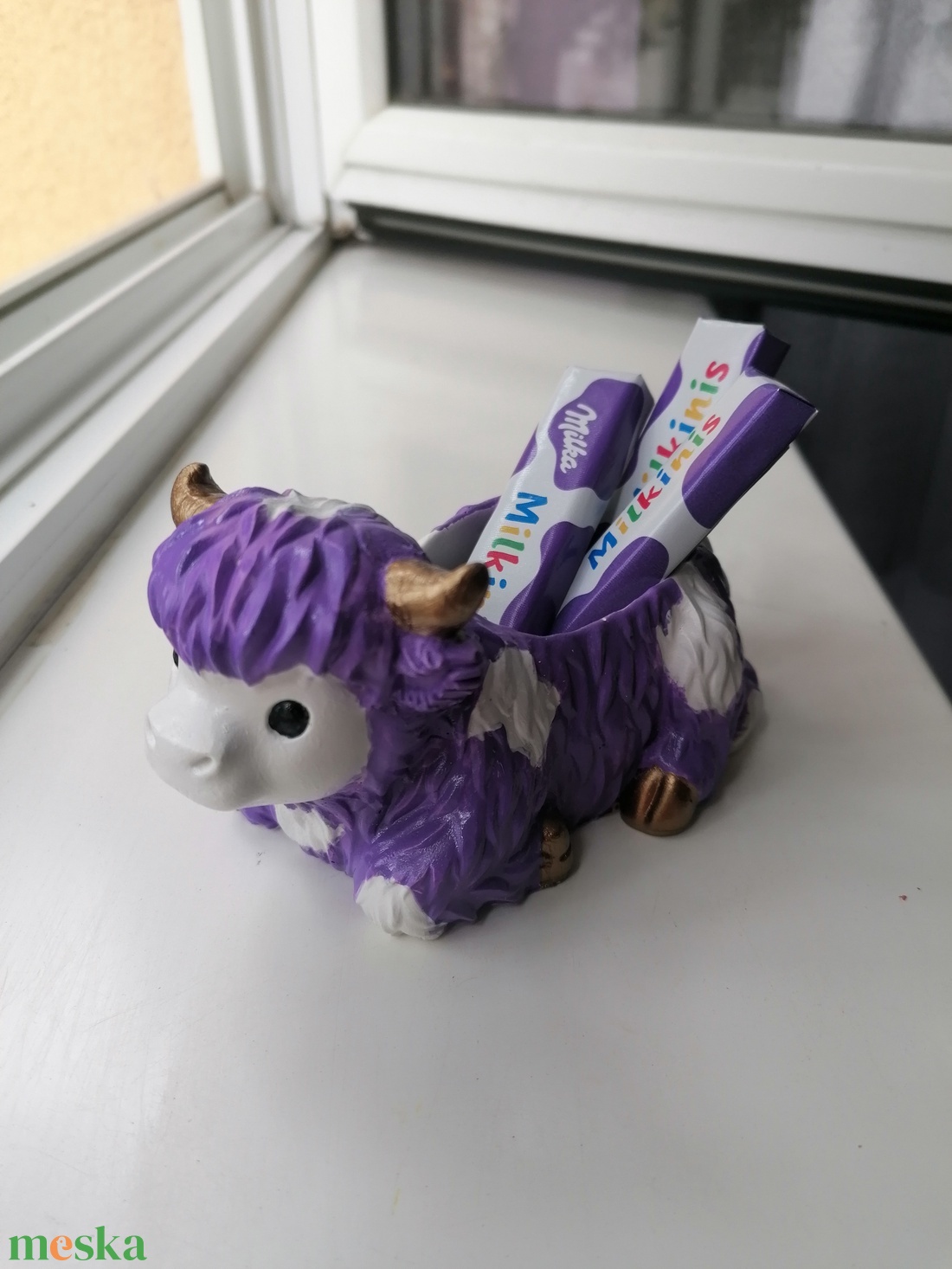 Milka tehén csokival - otthon & életmód - dekoráció - asztal és polc dekoráció - asztaldísz - Meska.hu Milka tehén csokival - otthon & életmód - dekoráció - asztal és polc dekoráció - asztaldísz - Meska.hu