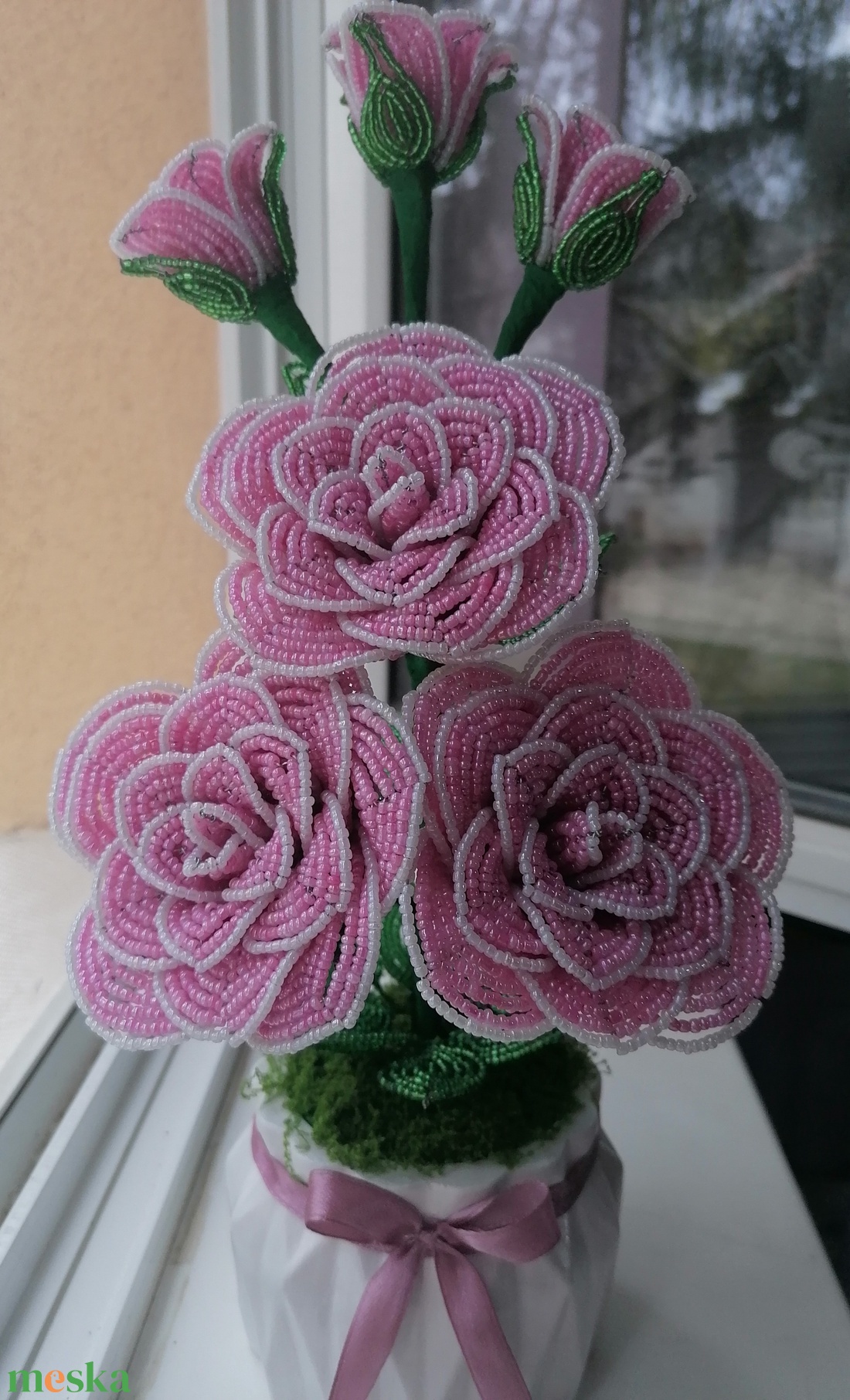 Gyöngyből készült rózsa - otthon & életmód - dekoráció - virágdísz és tartó - csokor & virágdísz - Meska.hu