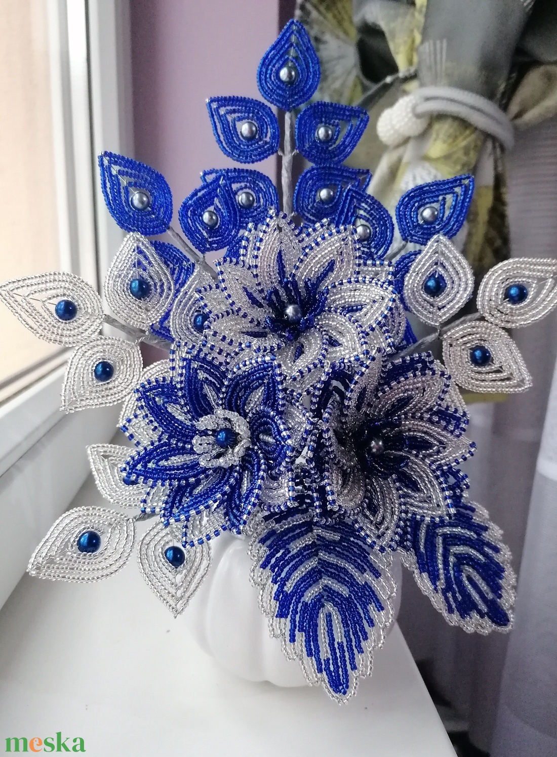 Gyöngyből készült  virág kompozíció - otthon & életmód - dekoráció - virágdísz és tartó - csokor & virágdísz - Meska.hu