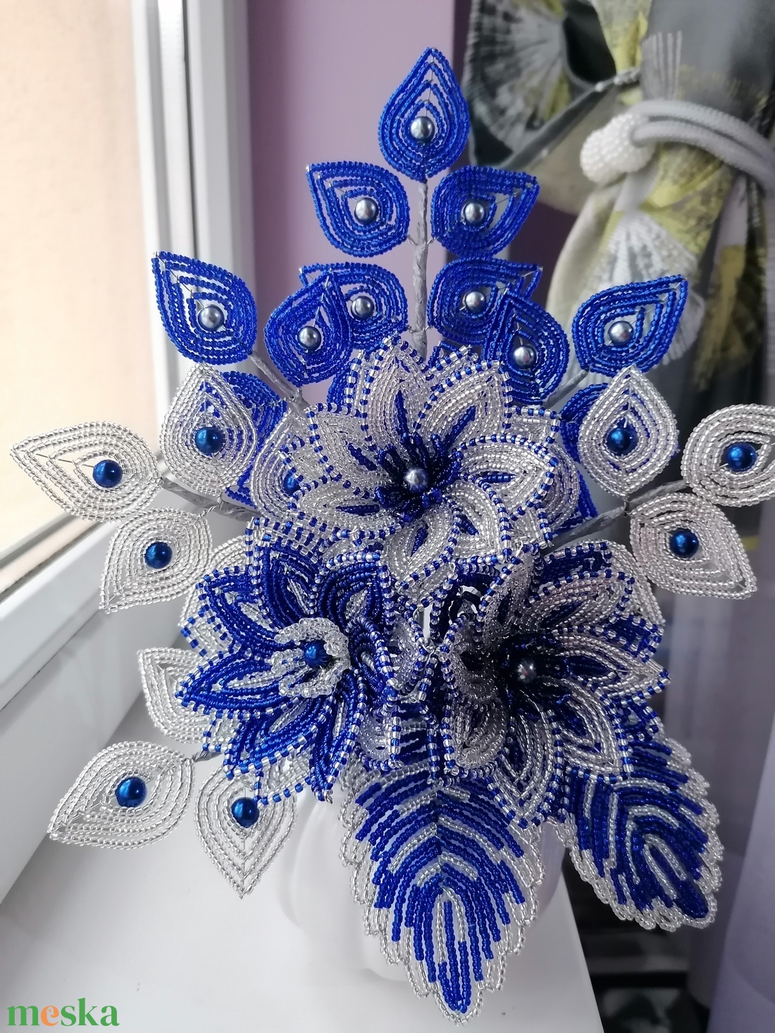 Gyöngyből készült  virág kompozíció - otthon & életmód - dekoráció - virágdísz és tartó - csokor & virágdísz - Meska.hu