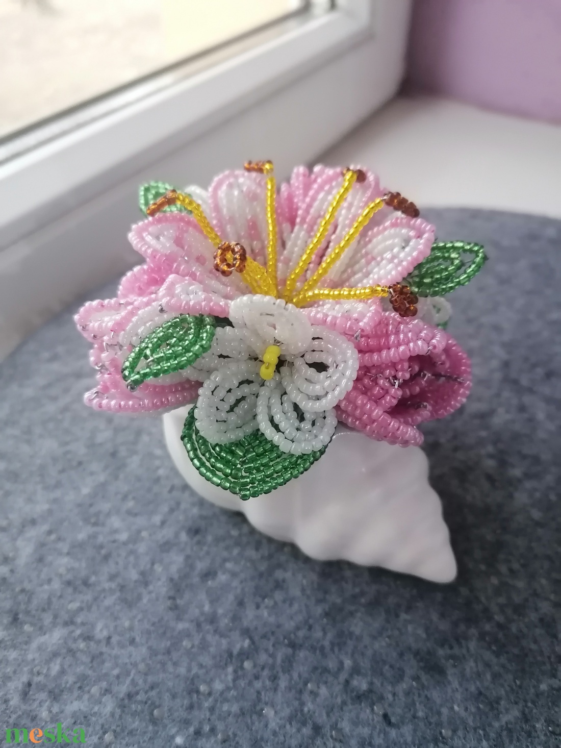 Virágok csigaházban  - otthon & életmód - virágdekoráció - virágdíszek - asztali virágdísz - Meska.hu