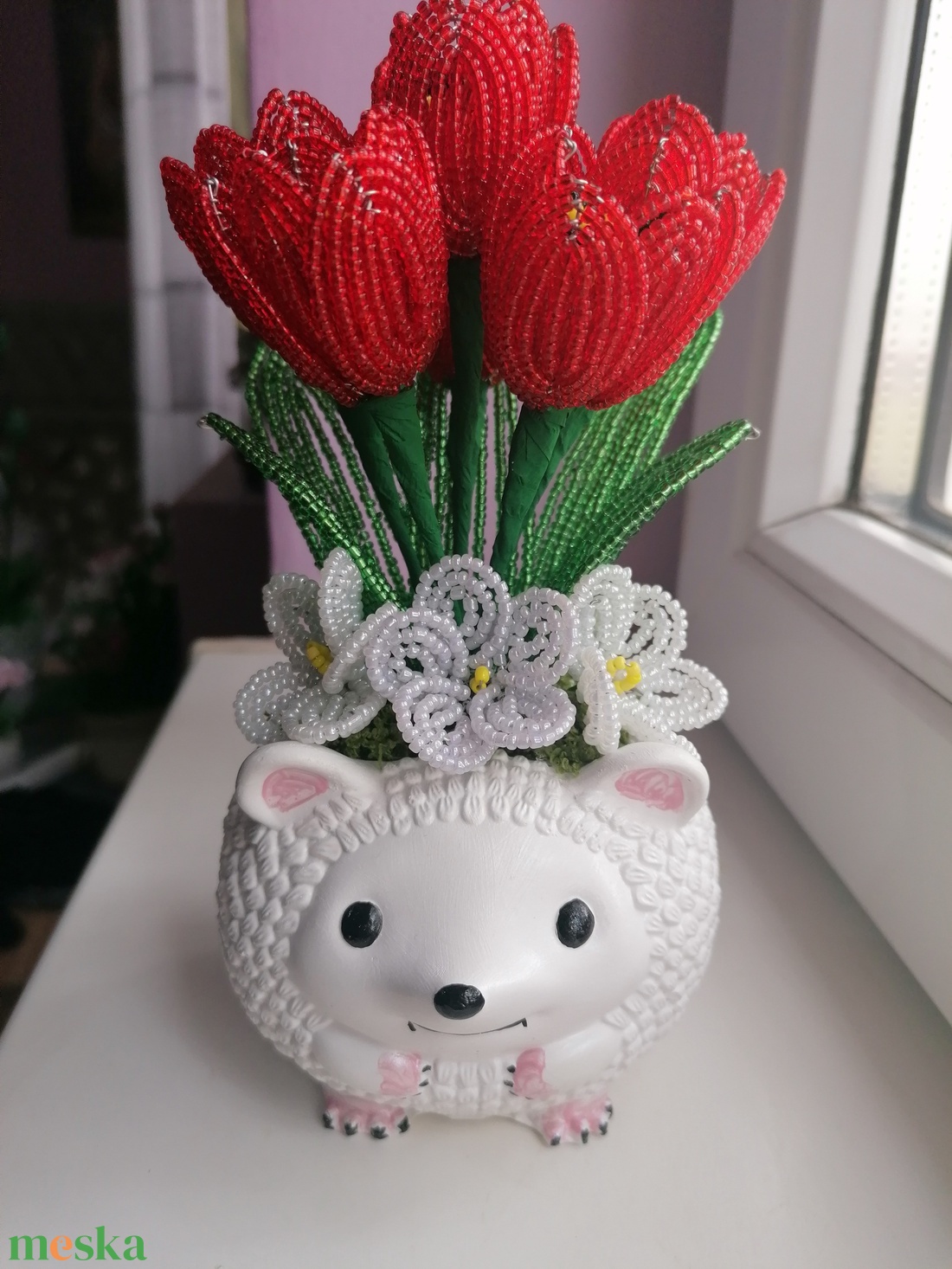 Tulipán süni kaspóban  - esküvő - dekoráció - asztaldísz - Meska.hu