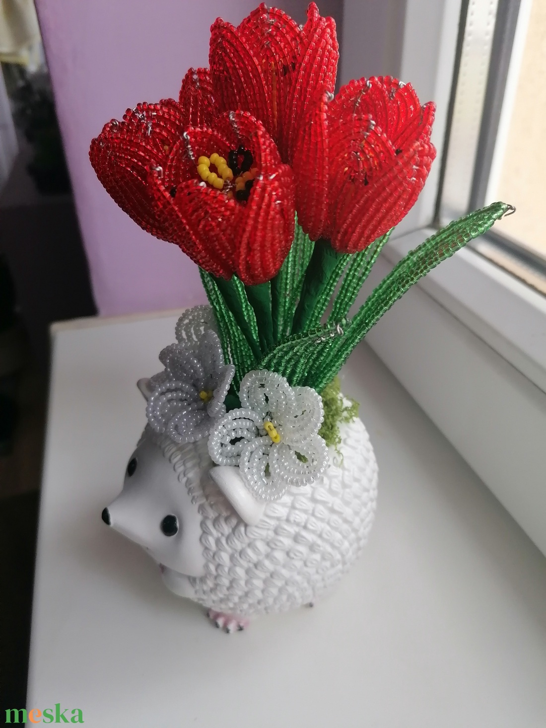 Tulipán süni kaspóban  - esküvő - dekoráció - asztaldísz - Meska.hu