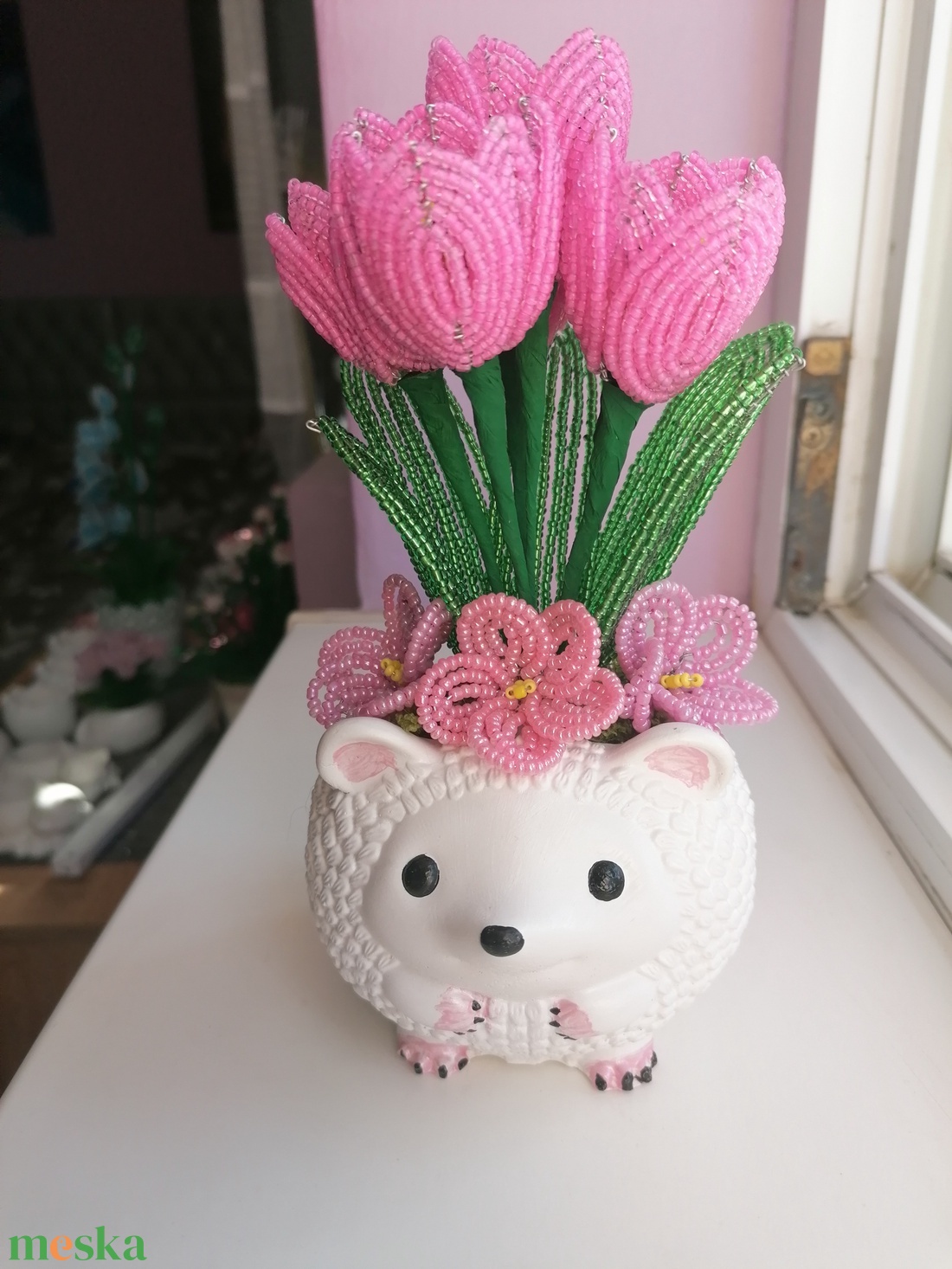 Tulipán süni kaspóban  - otthon & életmód - dekoráció - asztal és polc dekoráció - asztaldísz - Meska.hu