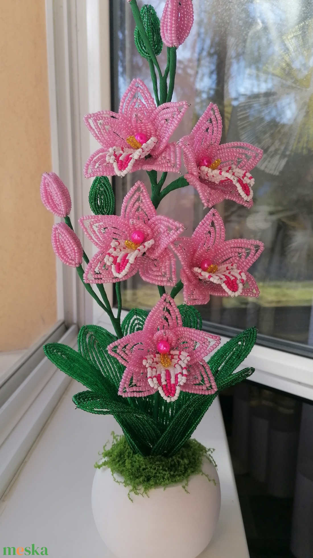 Gyöngyből készült orchidea - otthon & életmód - virágdekoráció - virágdíszek - virágdísz kaspóban - Meska.hu