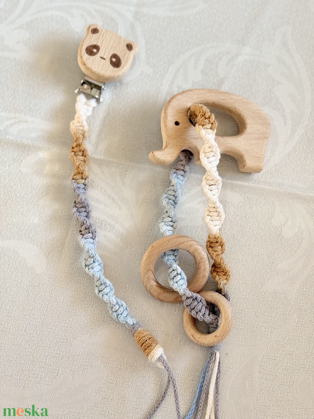 Csörgők, Cumiláncok - baba - mama - baba játékok - cumilánc - Meska.hu