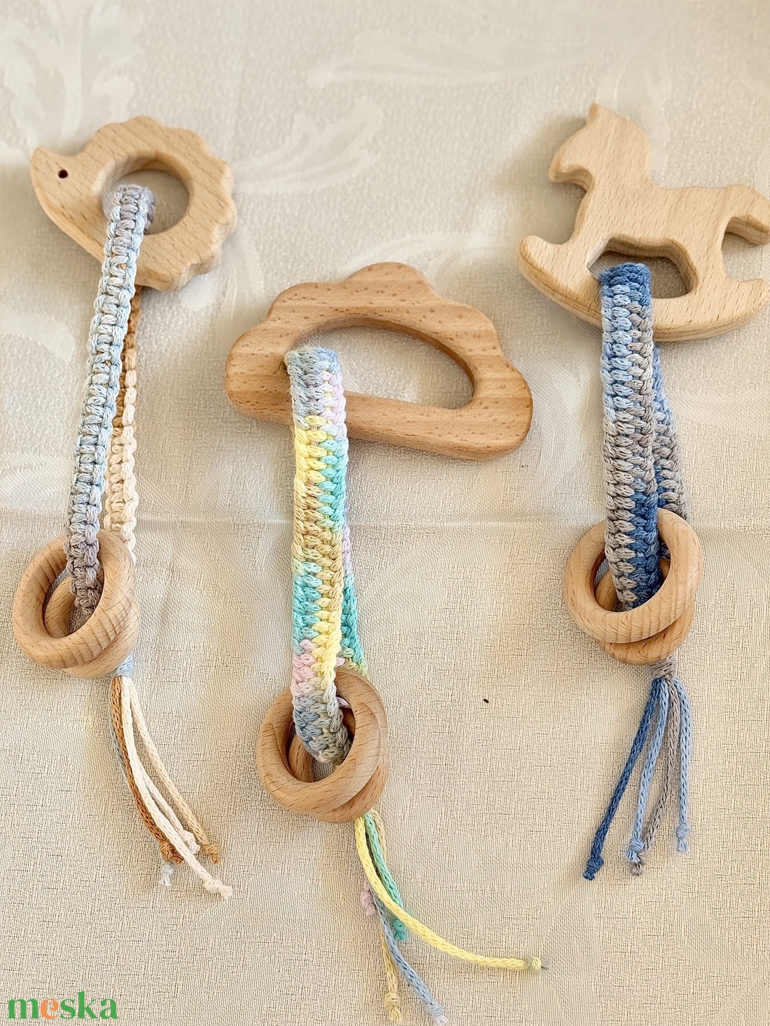 Csörgők, Cumiláncok - baba - mama - baba játékok - cumilánc - Meska.hu