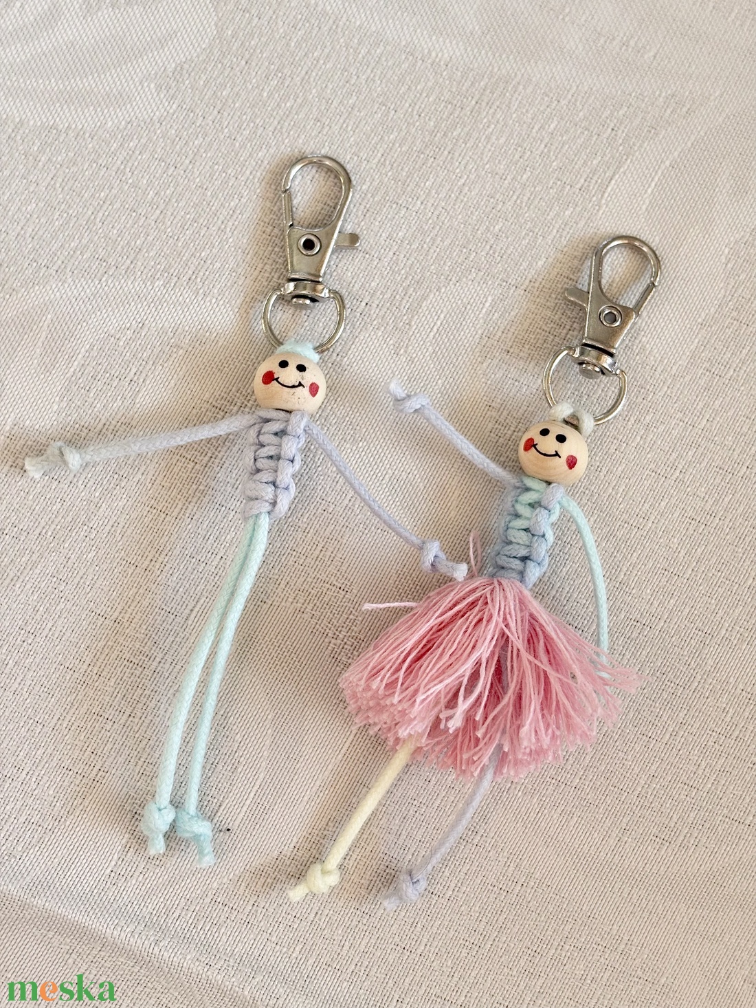 Pillekönnyű Balerinák � Kézzel csomózott kulcstartók és táskadíszek - táska & tok - kulcstartó & táskadísz - kulcstartó - Meska.hu