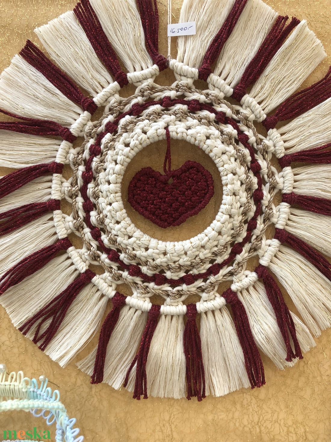 Love and Glow � Valentin-napi makramé kopogtató (36 cm) - otthon & életmód - dekoráció - ajtó- és ablak dekoráció - ajtódísz & kopogtató - Meska.hu