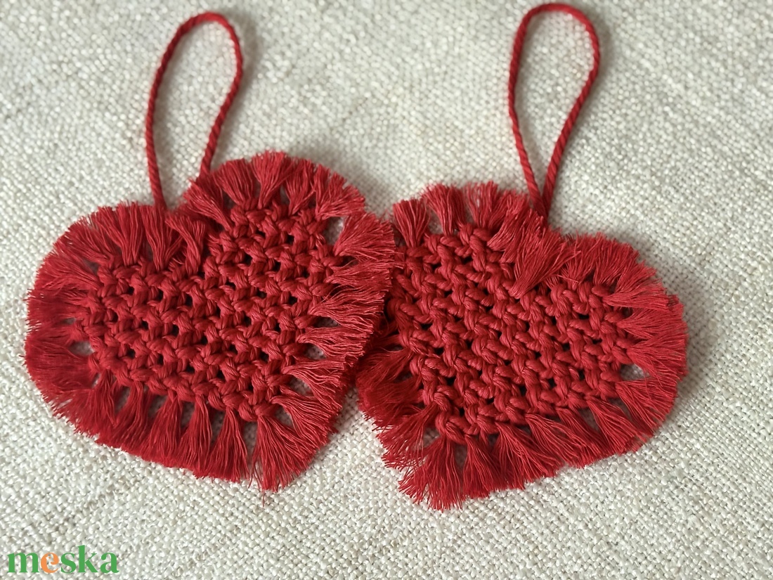 Szenvedélyes Csomók � Kézzel készült makramé szív - otthon & életmód - konyhafelszerelés, tálalás - tálalás - tányér- és poháralátét - Meska.hu