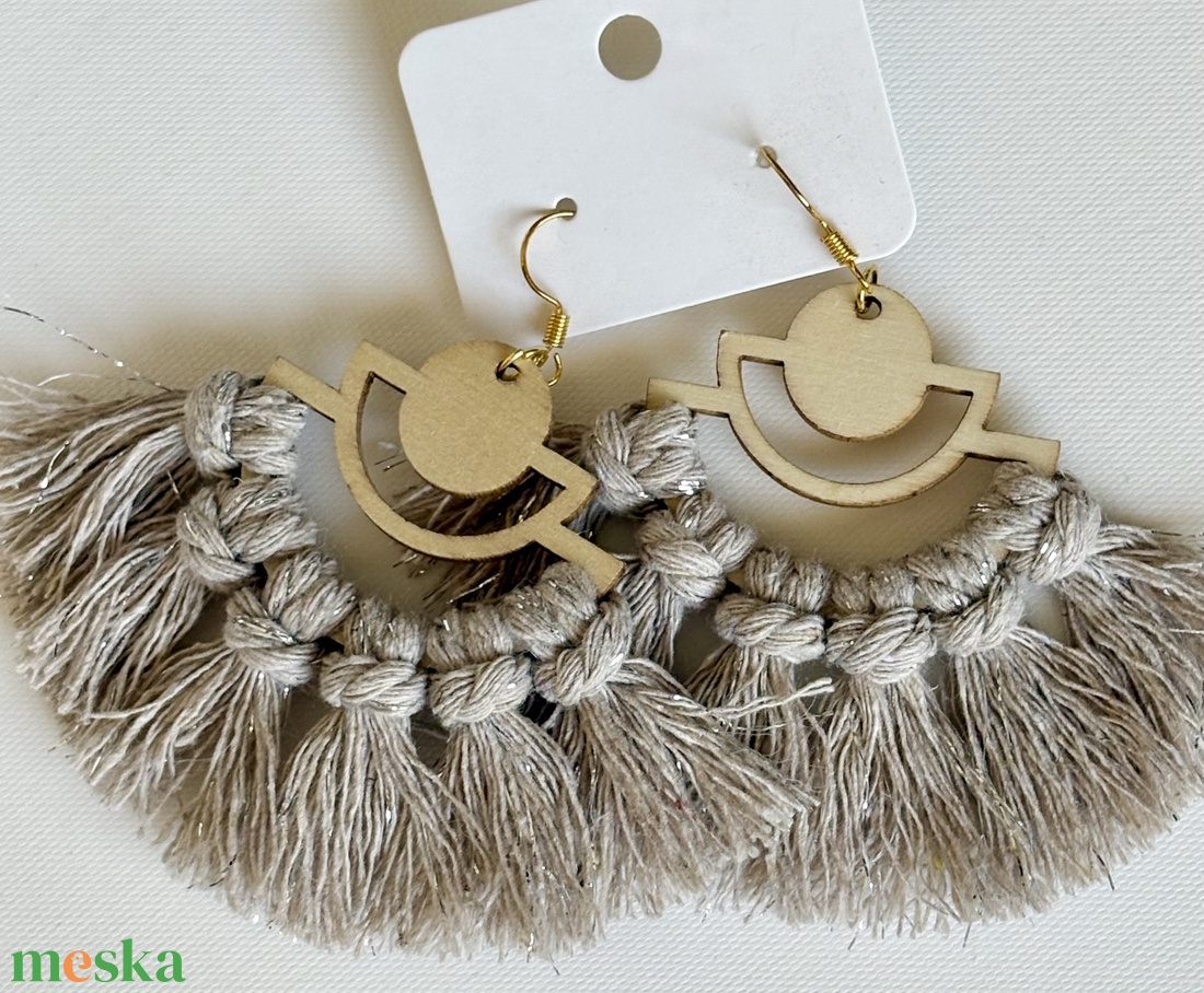 Makramé boho fülbevaló - ékszer - fülbevaló - lógós kerek fülbevaló - Meska.hu
