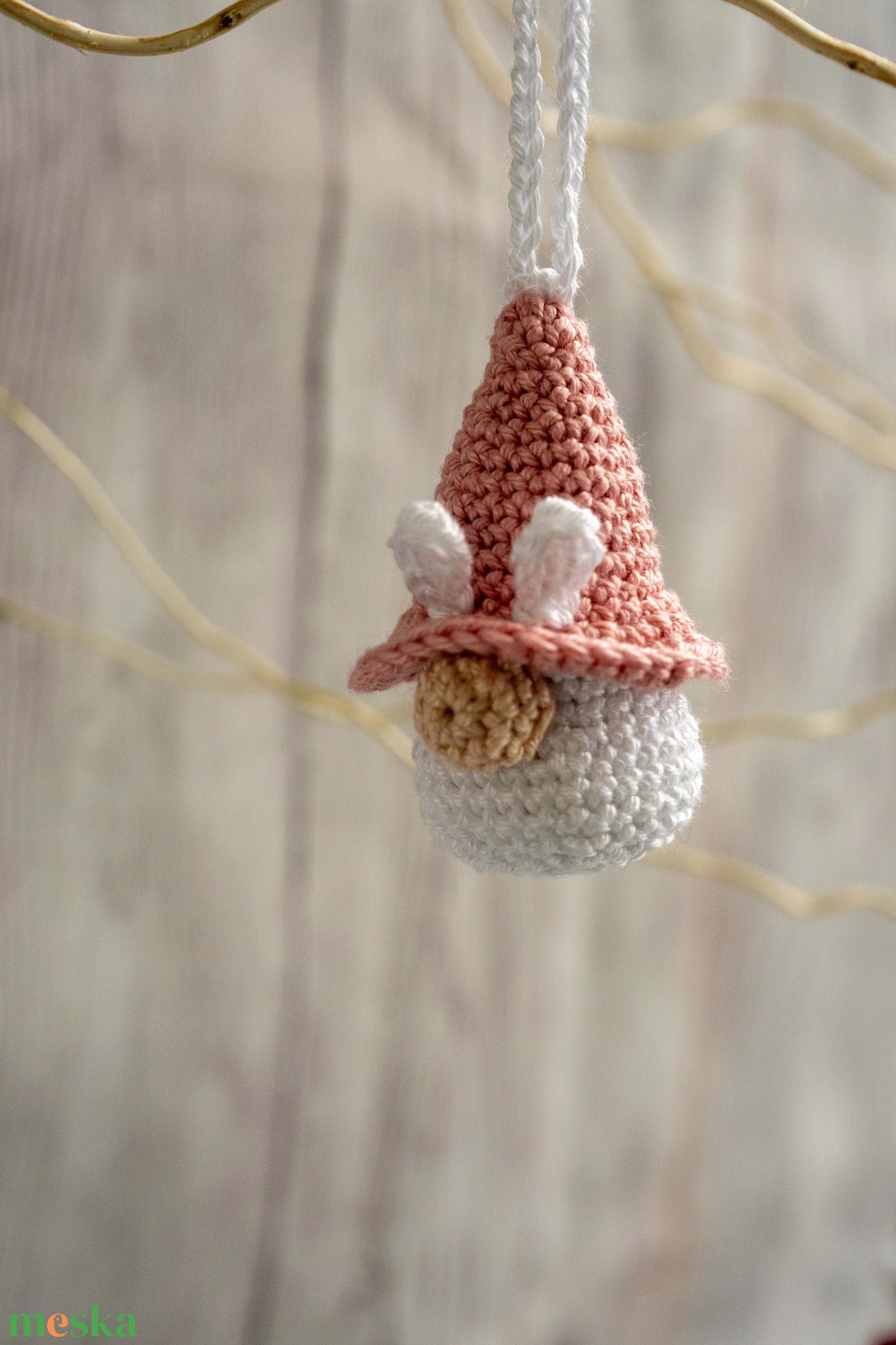 Horgolt húsvéti manó nyuszifülekkel - otthon & életmód - dekoráció - fali és függő dekoráció - függődísz - Meska.hu