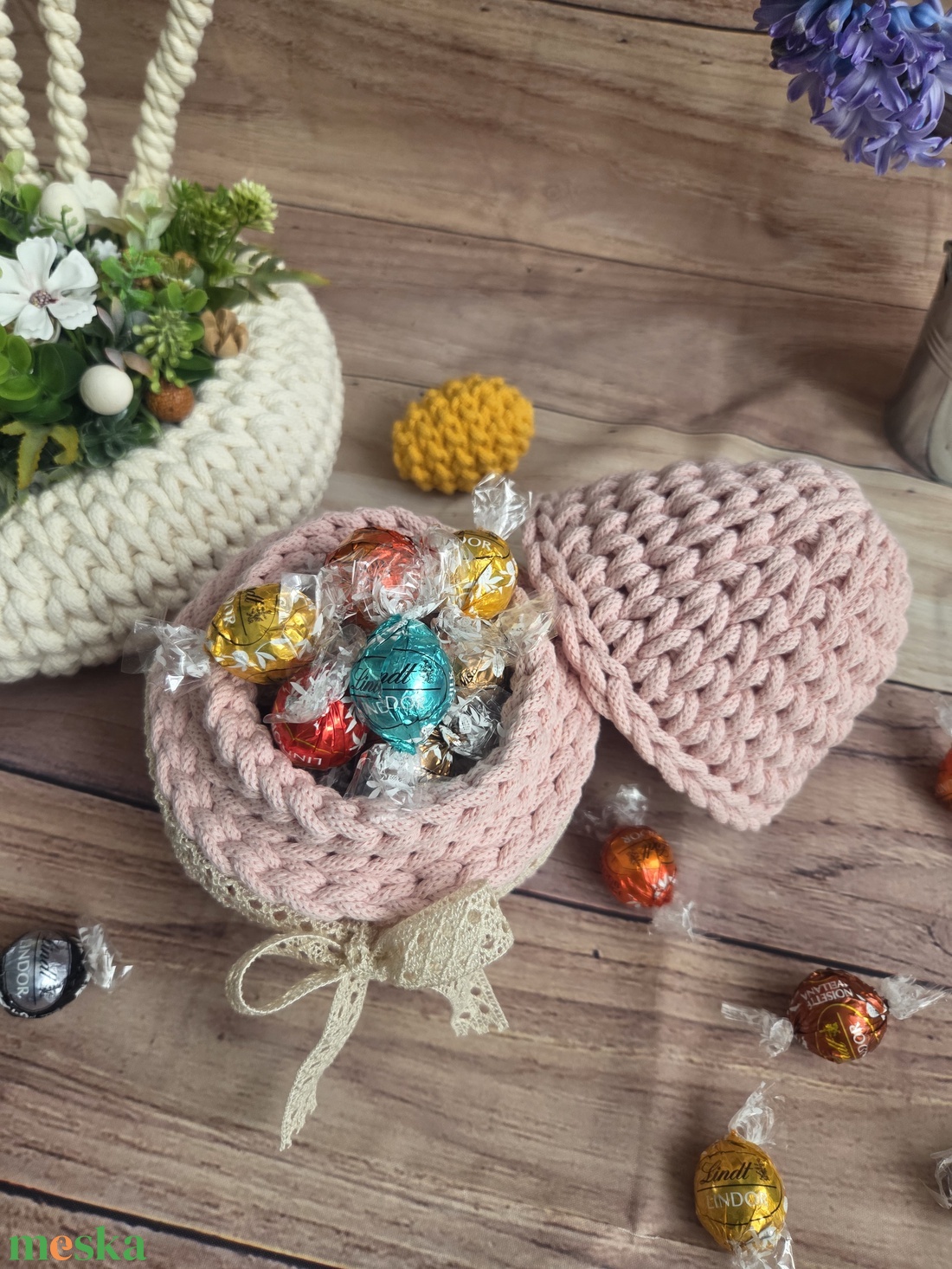 Horgolt tojás alakú tároló - otthon & életmód - dekoráció - asztal és polc dekoráció - dekorációs tál, tartó - Meska.hu