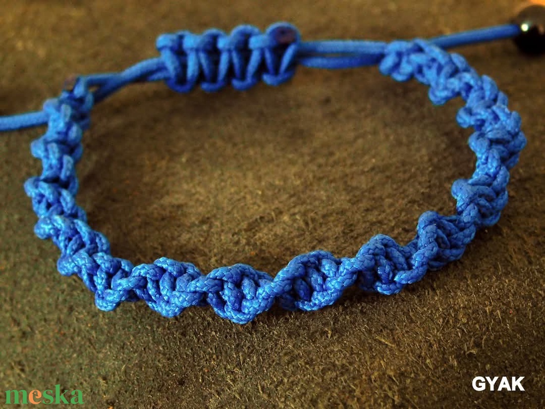 Paracord karkötő no.1 - ékszer - karkötő - fonott karkötő - Meska.hu Paracord karkötő no.1 - ékszer - karkötő - fonott karkötő - Meska.hu